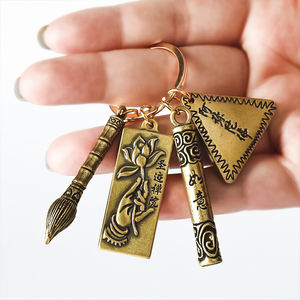 Cadeau commémoratif personnalisé en alliage de zinc de style vintage gravé, léger, de haute qualité, pour l'alpinisme - Product Image 2