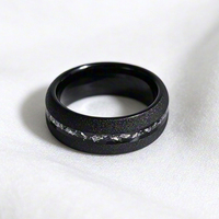 Bague en tungstène avec incrustation de météorite sablée noire pour homme et femme, alliance, design tendance pour fiançailles, anniversaires, cadeau de fête