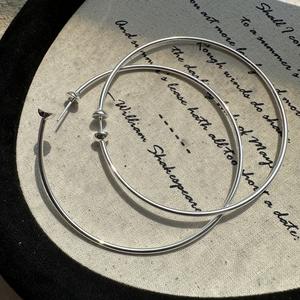 Pendientes huecos Retro de plata de ley S925 versión coreana diseño de nicho Dongdaemun estilo milenario pendientes de aro de moda - Product Image 4