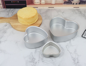Molde de aluminio para pasteles al por mayor Syh1517 de 4/6/8/10 pulgadas, 1.0mm de grosor, sin recubrimiento, con forma de corazón y base desmontable, para hornear chiffon. - Product Image 2