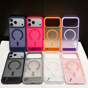 Coque de téléphone antichoc avec support magnétique intégré pour iPhone 17 16 15 14 Pro Max, support métallique et dos en PC dépoli - Product Image 1