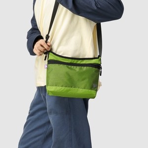 Sac bandoulière léger en maille pour homme, petit format, pour les trajets quotidiens, décontracté, avec compartiment pour téléphone, couleurs unies gris, violet, vert - Product Image 2