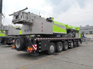 <strong>Crane</strong> Truck ZTC800VS562 80 Ton 66.1m Lifting Height Truck <strong>Crane</strong> Parts - Product Image 4