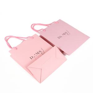 Sacs en papier de luxe écologiques recyclés pour les plats à emporter, emballage cadeau pour la Saint-Valentin, laminage personnalisé, vêtements, chaussures - Product Image 2