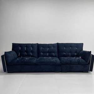 غابة سوداء إيطالية بسيطة من جلد البقر مع طبقة علوية لغرفة المعيشة أريكة صغيرة بوحدة صف لأسفل - Product Image 3