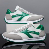 Vente en gros d'étudiants chaussures de course légères maille chaussures décontractées Gump nouvelle tendance coréenne d'été respirant baskets pour hommes