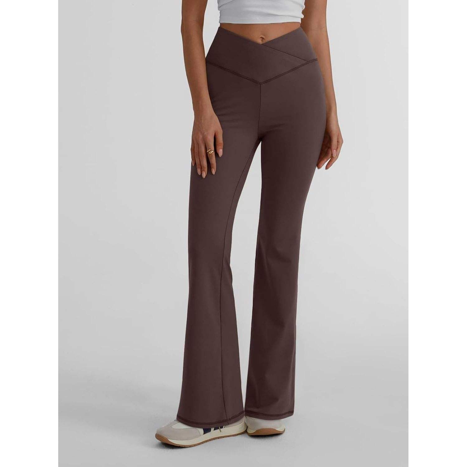 สีน้ำตาล