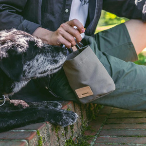 Distributeur de sacs à déjections canines avec fermeture ouverte pour les voyages et l'extérieur des animaux de compagnie, portable, élégant, en polyester Oxford pour l'extérieur - Product Image 2