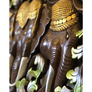 แผ่นผนังไม้สักแกะสลักลายช้างสามหัว ประดับด้วยทองคำเปลว ผลิตจากไม้สักคุณภาพสูง แข็งแรงและทนทาน - Product Image 2