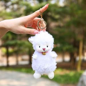 Vente en gros peluche mignon animal en peluche mouton chèvre porte-clés poupée jouets cadeaux porte-clés Kawaii petite cloche porte-clés - Product Image 5