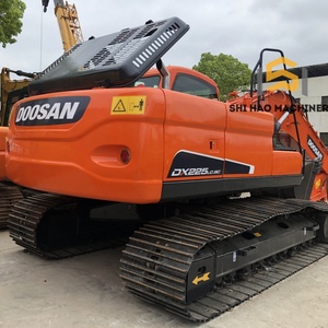 Excavatrice sur chenilles d'occasion DOOSAN DX225LC-9C de 22 tonnes, à prix abordable, en état quasi neuf, idéale pour les grands projets de construction - Product Image 3