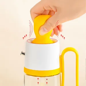 Wholesale Kitchen Supplies Oil Pot <b>Brush</b> Integrated Glass Seasoning <b>Bottle</b> Vinegar Multi-function Pressing Measuring Jar - Product Image 2
