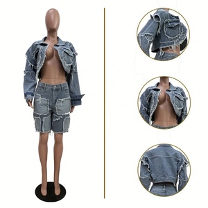 Prodotti di Tendenza 2025 Nuovi Arrivi Set <span class=keywords><strong>Donna</strong></span> con <span class=keywords><strong>Camicia</strong></span> a Maniche Lunghe e Pantaloncini in <span class=keywords><strong>Jeans</strong></span> con Stampa Bandiera Nazionale e Toppe - Product Image 3