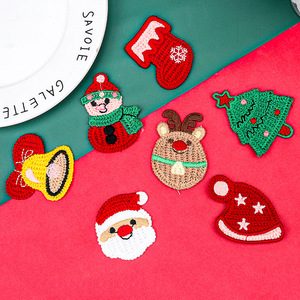 Parches Bordados Personalizados de Navidad Termoadhesivos Tejidos para Sombreros, Insignias de Árbol de Navidad y Muñeco de Nieve - Product Image 4