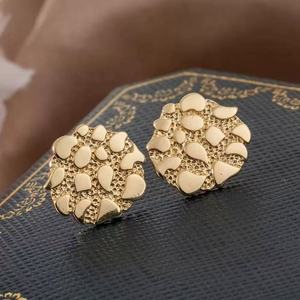 ต่างหูทรงเรขาคณิตสไตล์ฮิปฮอปสุดฮิตจาก DUYIZHAO สำหรับทุกเพศ ดีไซน์หรูหรา ประดับทองคำแท้ทรงก้อนทองคำ บนตัวเรือนทองแดง พร้อมใบรับรอง IGI - Product Image 5