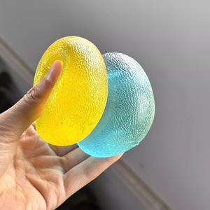 Jouet anti-stress Muscle Power Squeeze, boule de maltose à presser effet peau glacée, couleur bonbon, à rebond lent, pour jeunes et personnes d'âge moyen - Product Image 4