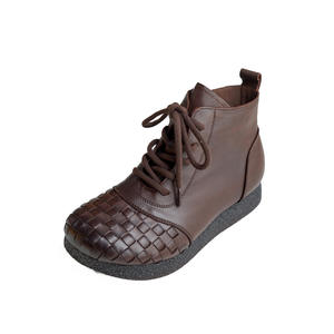 Botines Tejidos a Mano de Piel Genuina con Plataforma y Tacón Plano para Otoño/Invierno, Estilo Retro - Product Image 5