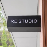 Boîte à lumière à tambour de conception personnalisée, métal creux peint au laser avec LED, lettres en acrylique pour application en extérieur