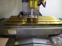 Centro de Mecanizado Vertical CNC de Alta Velocidad VMC640 de 3 Ejes, BT40, Automático, 8000 RPM, para Piezas de Precisión de Aluminio