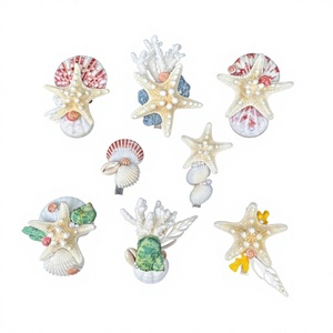 Pinza para el Cabello con Perlas, Adorno Artístico de Concha Natural, Elegante Mini Pinza Hecha a Mano en Vietnam para Ropa de Playa y Tiendas de Regalos - Product Image 1