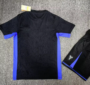 Uniforme de Fútbol para Adultos 25/26 Club, Jersey de Fútbol Personalizado Más Popular, Traje de Entrenamiento de Alta Calidad 100% Poliéster a Rayas - Product Image 1