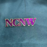 Bros simbol Ncnw desain khusus logam Aloi lapis emas lembut Enamel pin huruf Yunani Aksesori Wanita perhiasan pernikahan