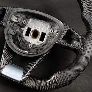 Un volant en fibre de carbone sur mesure de qualité supérieure pour <span class=keywords><strong>mercedes</strong></span>-benz GLC A45 C43 C63 E63 S63 W205 C217 <span class=keywords><strong>W211</strong></span> A205 W204 - Product Image 3