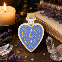 Broches en métal en gros, badges souvenirs personnalisés, épingles de revers en forme de cœur, épingles de mode, épingles de bouteille, épingles de potion magique de dessin animé, épingles en émail souple et dur, épingles à paillettes