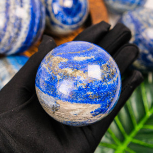 विभिन्न सामग्री हाथ से नक्काशीदार पॉलिश प्राकृतिक क्रिस्टल क्षेत्र एथास्ट लैब्राडोराइट उपचार पत्थर थोक - Product Image 4