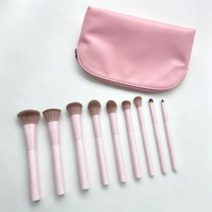 Ensemble de 9 pinceaux de maquillage YRX, rose, mignons, de haute qualité, vegan, synthétiques, pour le visage, fond de teint, blush, avec étui. - Product Image 1