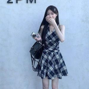 Robe Halter Col V à Carreaux Noirs et Blancs pour Femme Printemps/Été 2025 Coupe Slim Évasée à Nouer Décontractée Quotidienne Respirante Numérique - Product Image 4