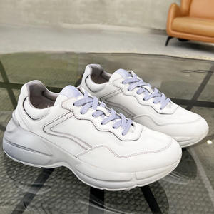 Sneakers en cuir de luxe pour l'été, de haute qualité, confortables, style classique décontracté, chaussures de marche - Product Image 1