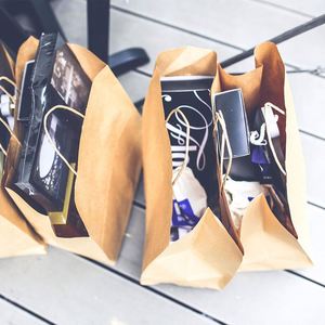 Sacs de courses en papier kraft recyclables écologiques classiques en gros pour supermarchés avec logo personnalisé pour la promotion - Product Image 6