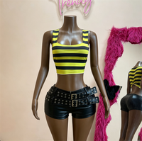 Ensemble deux pièces tendance Jiubaju : short à lacets et haut court ajusté à col carré imprimé rayé pour femme, avec ceintures et short en similicuir PU