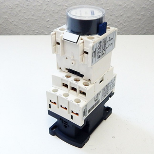 Nouveau <span class=keywords><strong>contacteur</strong></span> Plc Cad50 Jis C4531 + bloc de temporisation Ladt2 0,1-30s - Product Image 1