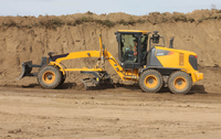 Niveleuse à moteur haute efficacité 4165D, puissance 132 kW, coupeuse de 3660 mm avec châssis articulé