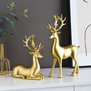 Nordic Luxury Hand-Cast Resin Craft <strong>Engraving</strong> Set of Reindeer <strong>Ornaments</strong> for Home for Living Room Wine Cabinet-<strong>Metal</strong> Material