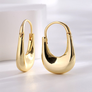 Pendientes de Aro en Forma de U, Elegantes, Minimalistas, Lisos, Modernos, Unisex, de Latón Chapado en Oro, Retro, Versátiles, Geométricos, para Fiesta - Product Image 1