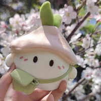 Porte-clés en peluche Luosusu Taoyuan des profondeurs des montagnes, adorable pendentif de sac en forme de radis, accessoire de jeu, cadeau pour sac à dos
