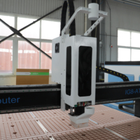 Routeur CNC 4 axes pour le bois avec dispositif rotatif pour la sculpture 3D et le travail cylindrique