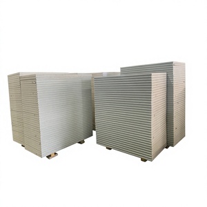 Panneau isolant composite multicouche ignifuge robuste à insérer pour la construction de carrosseries de camions et remorques frigorifiques - Product Image 1