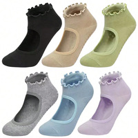 Chaussettes de yoga pour femmes en coton peigné antidérapantes à volants tricotés pour la danse, le fitness, le Pilates et les exercices de printemps