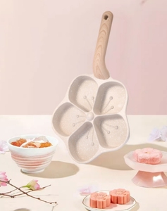 Poêle à frire antiadhésive de luxe tendance 2026, 5 trous, forme de fleur, style européen pour une cuisson efficace - Product Image 1