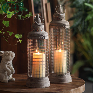 Portavelas de Hierro Estilo Europeo, Cilíndrico con Cubierta de Malla Metálica, Decoración para el Hogar, Linterna - Product Image 1
