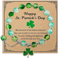 Bracelet perlé tendance pour femme, thème Saint-Patrick, accessoire avec breloque trèfle vert irlandais, bracelet perlé avec carte
