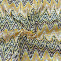 Tissu en maille jacquard extensible teint en fil 100 % polyester à rayures ondulées pour maillots de bain, vêtements de sport et matériaux textiles