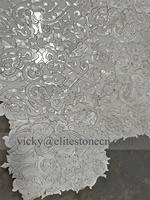 Mosaïque élégante en marbre et coquillages, motif floral rose blanc beige, découpe jet d'eau, pour décoration intérieure de chambre, mur de piscine et sol