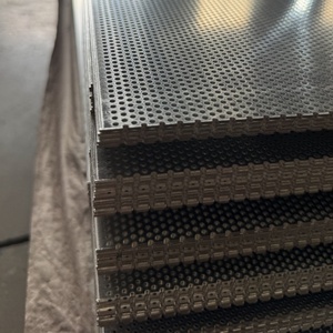 Malla Metálica Perforada de Aluminio para Puerta de Seguridad Antirrobo con Disipación de Calor - Product Image 2