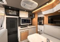 Caravane de luxe tout-terrain Blackseries avec éclairage d'ambiance pour camping-car et van de voyage