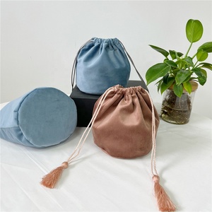 Chuanghua Eco Friendly Luxury Velvet <b>Dust</b> <b>Bag</b> <b>Dust</b> <b>Bags</b> Custom Packaging <b>Bag</b> Velvet Round Pouch With Tassel - Product Image 4